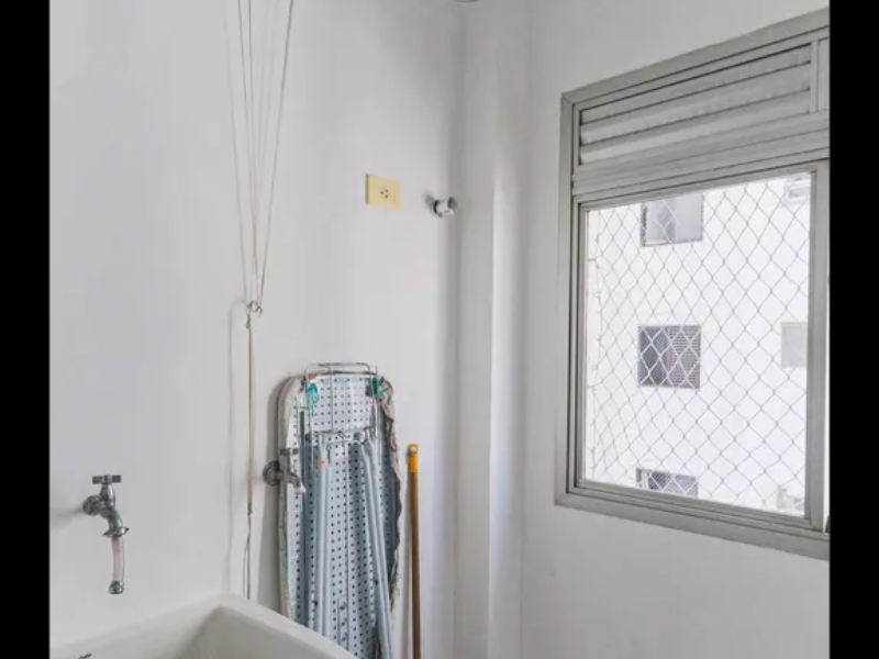 Apartamento à venda Campo Belo com 47m² e 2 quartos por R$ 670 - 1542267118-009-lavanderia.png