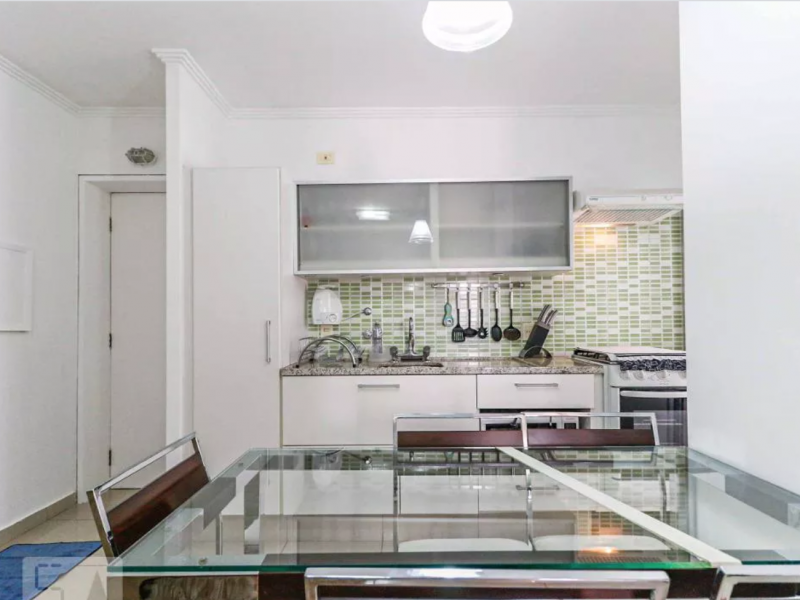 Apartamento à venda Campo Belo com 47m² e 2 quartos por R$ 670 - 1726943380-003-cozinha.png