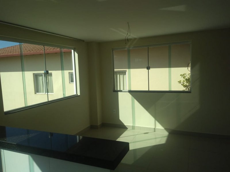Casa à venda Lúcio de Abreu com 250m² e 3 quartos por R$ 550.000 - 581395942-whatsapp-image-2020-06-13-at-20.jpeg
