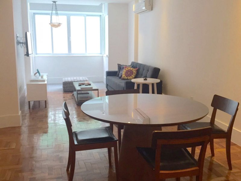 Apartamento à venda Copacabana com 110m² e 2 quartos por R$ 1.260.000 - 257968255-sala-tv.jpg