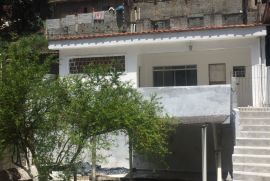 Casa à venda Res. Santo Antônio com 300m² - 3 dormitórios -  vagas - R$ 280.000 - 1762562619-8a303b96-6e4c-4736-97de-263eb866dedc.jpeg
