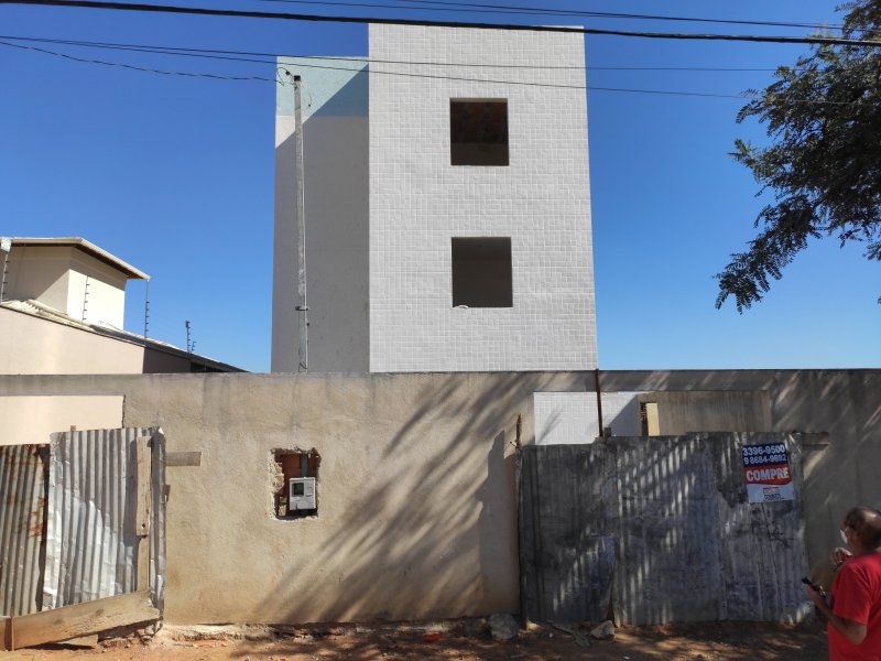 Casa à venda Jardim Laguna com 1m² e 2 quartos por R$ 250.000 - 1724459572-img-20200529-131737.jpg