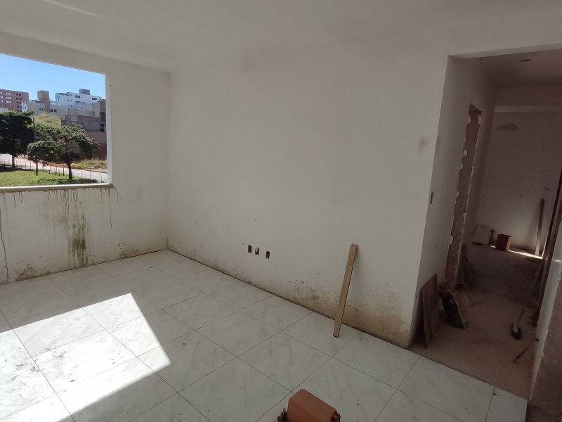 Casa à venda Jardim Laguna com 1m² e 2 quartos por R$ 250.000 - 2004362001-img-20200529-132827.jpg