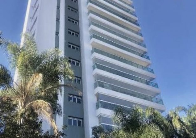 imóvel com 237m²