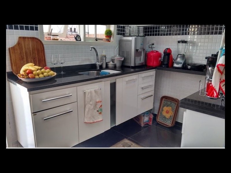 Casa à venda Centro com 150m² e 3 quartos por R$ 790.000 - 287617431-casa-amarela-cozinha.jpg
