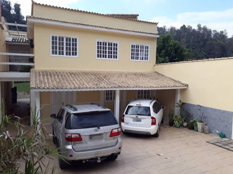 Casa à venda Centro com 150m² e 3 quartos por R$ 790.000 - 855504581-casa-amarela-fachada-casa-amarela-02.jpg