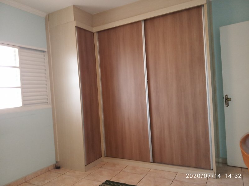 Casa à venda Jardim D'Abril com 250m² e 3 quartos por R$ 520.000 - 268451605-img-20200714-143245.jpg