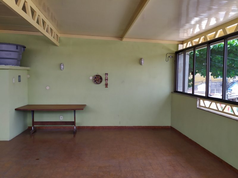 Casa à venda Brás de Pina com 130m² e 2 quartos por R$ 450.000 - 1024753494-09-terraco-1.jpg