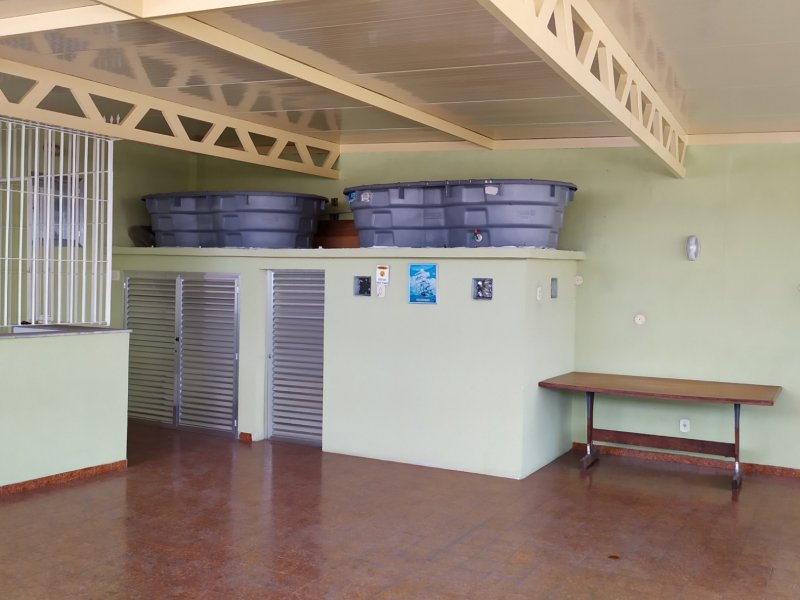 Casa à venda Brás de Pina com 130m² e 2 quartos por R$ 450.000 - 505132067-09-terraco-2.jpg