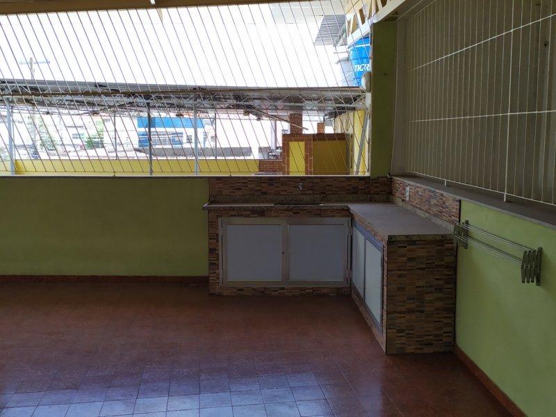 Casa à venda Brás de Pina com 130m² e 2 quartos por R$ 450.000 - 668430148-09-terraco-3.jpg