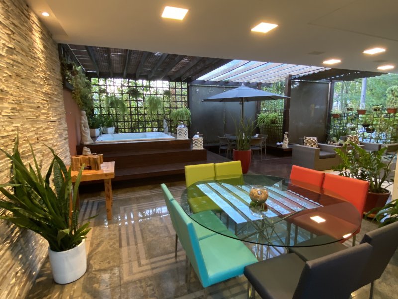 imóvel com 483m² - Saguaçu - Joinville
