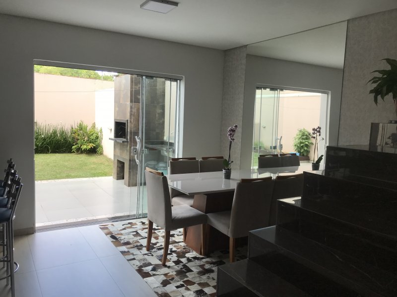 Casa de condomínio à venda Pinheirinho com 140m² e 3 quartos por R$ 850.000 - 201758101-675b31f6-1d9a-4366-9107-288c7589bf18.jpeg