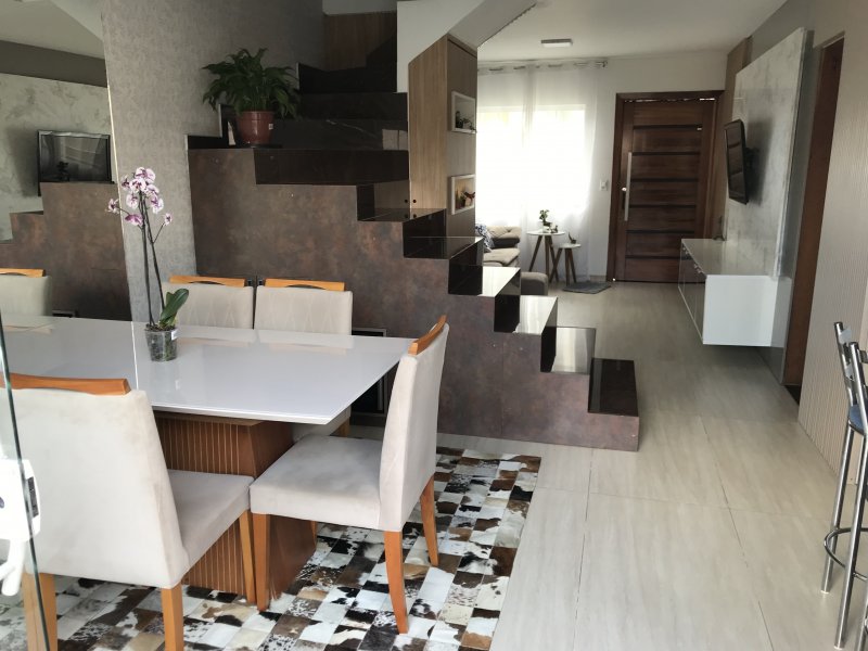 Casa de condomínio à venda Pinheirinho com 140m² e 3 quartos por R$ 850.000 - 212551637-c5a9289e-292d-4f31-96db-15b3ce931e00.jpeg