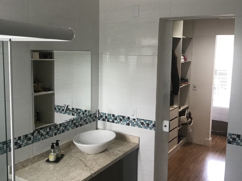 Casa de condomínio à venda Pinheirinho com 140m² e 3 quartos por R$ 850.000 - 511886383-b96de371-ef3f-4d6f-a12a-5cbdc73f9528.jpeg