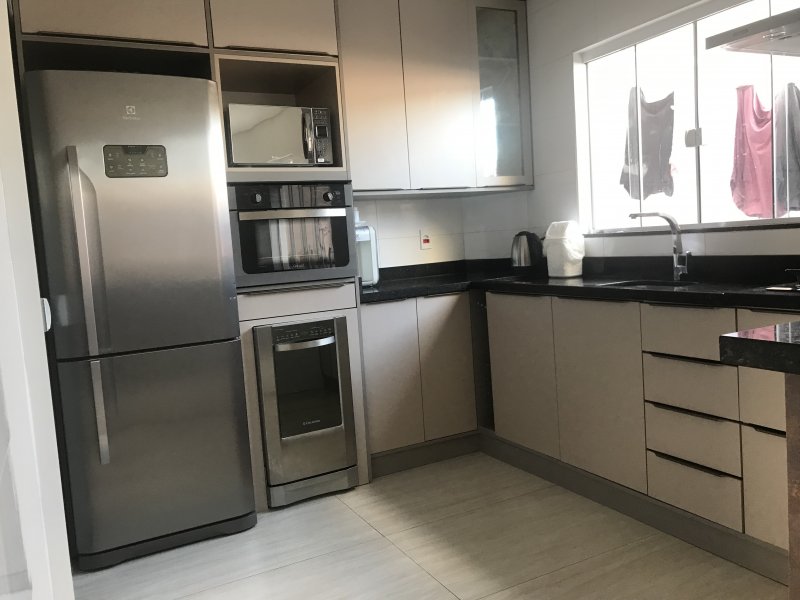 Casa de condomínio à venda Pinheirinho com 140m² e 3 quartos por R$ 850.000 - 513243813-3afe1933-1192-4a6d-b5d1-90300b8334e6.jpeg