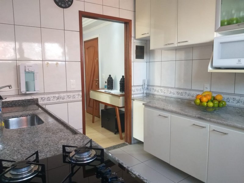 Apartamento à venda Piratininga com 65m² e 3 quartos por R$ 270.000 - 2036092578-cozinha4.jpeg