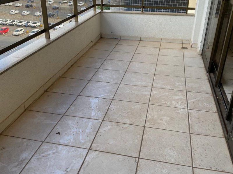 Apartamento à venda Alto da Glória com 1134m² e 3 quartos por R$ 515.000 - 371450757-sacada-2.jpg
