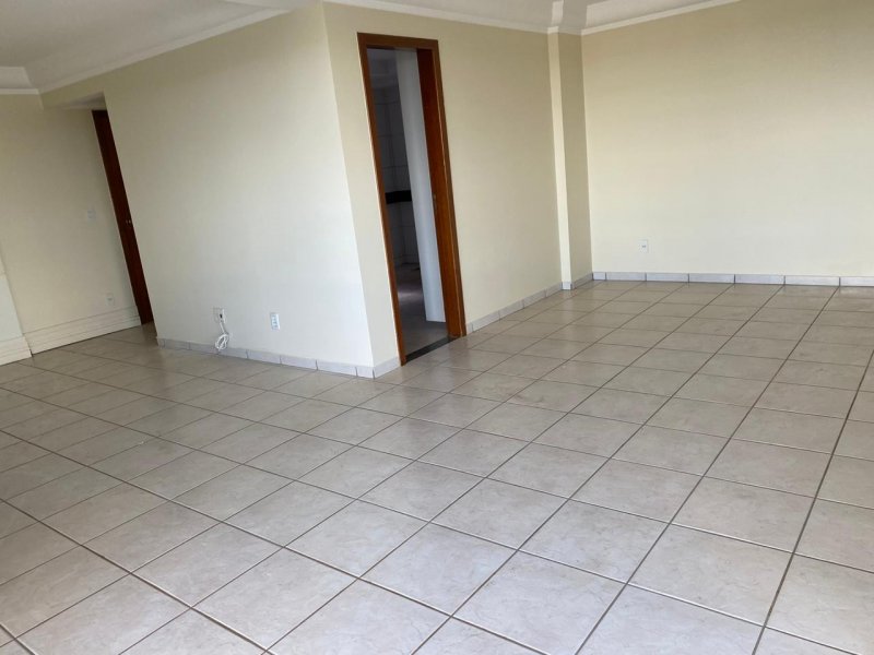 Apartamento à venda Alto da Glória com 1134m² e 3 quartos por R$ 515.000 - 407730798-sala-3.jpg