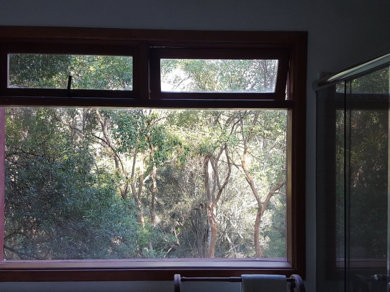 Casa de condomínio à venda Chácaras Embu Colonial com 650m² e 4 quartos por R$ 1.800.000 - 1641988351-piso-principal-suite-master-banheiro-7.jpg