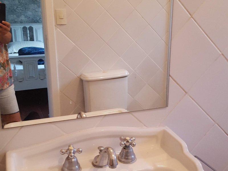 Casa de condomínio à venda Chácaras Embu Colonial com 650m² e 4 quartos por R$ 1.800.000 - 493597723-piso-principal-suite-1-banheiro-2.jpg