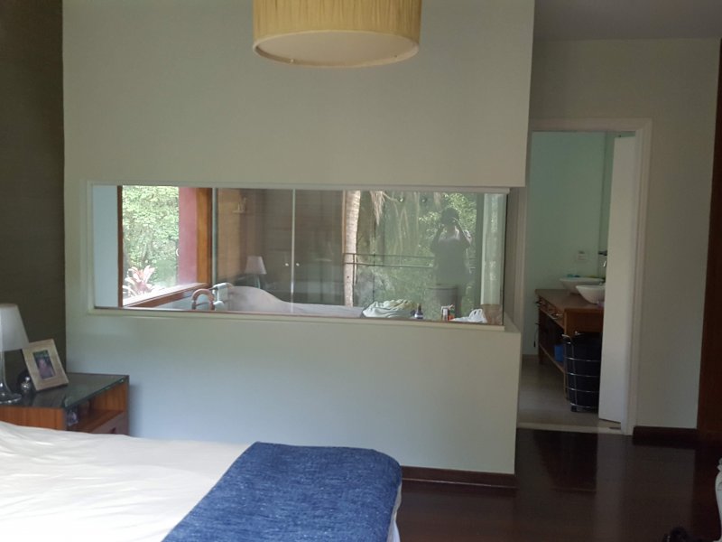 Casa de condomínio à venda Chácaras Embu Colonial com 650m² e 4 quartos por R$ 1.800.000 - 629032193-piso-principal-suite-master-3.jpg