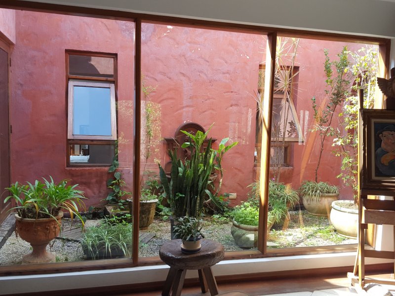 Casa de condomínio à venda Chácaras Embu Colonial com 650m² e 4 quartos por R$ 1.800.000 - 890177196-piso-principal-jardim-de-inverno-1.jpg