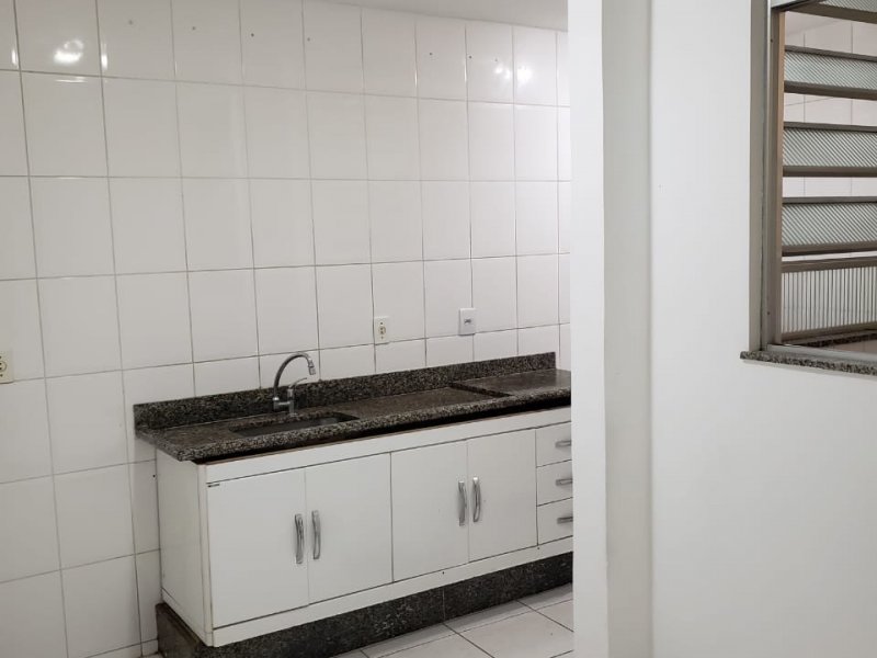 Apartamento à venda Centro com 53m² e 2 quartos por R$ 220.000 - 981279897-cozinha-1.JPG