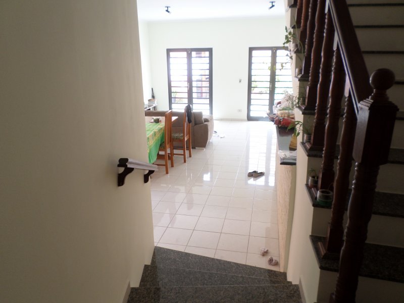 Casa à venda Jardim Santa Mena com 146m² e 3 quartos por R$ 800.000 - 1883843436-sam-1993.JPG