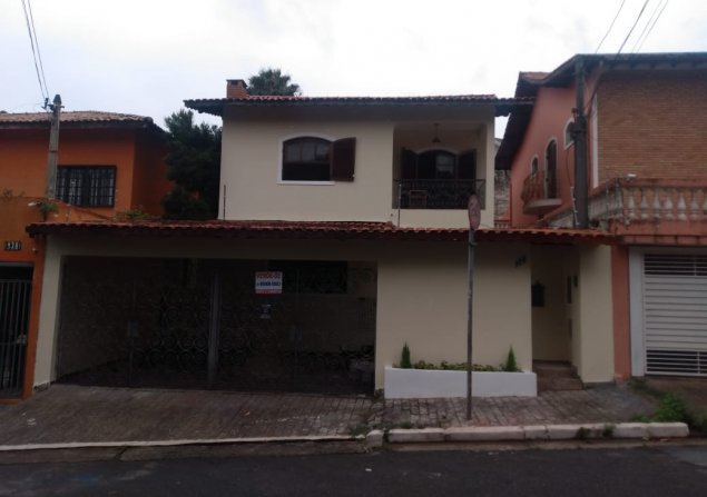 imóvel com 224m²