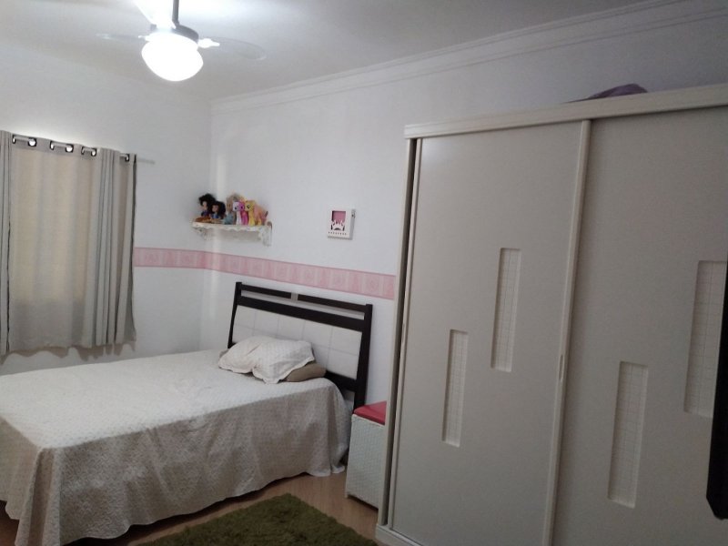 Casa à venda Jardim Jaraguá (Itaim Paulista) com 300m² e 3 quartos por R$ 670.000 - 1368385386-b02d9495-e75d-49fe-a680-94be7548d8f6.jpg