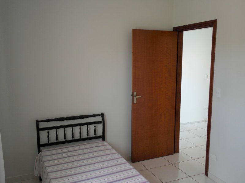 Casa à venda Jardim Brasília com 222m² e 3 quartos por R$ 550.000 - 1893414782-quarto-02-1.JPG