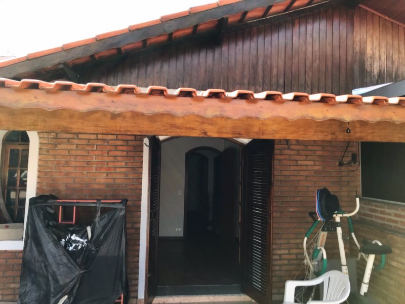 Casa à venda Jardim Avenida com 185m² e 3 quartos por R$ 585.000 - 1981569796-1b28e1cd-1531-40b2-bed7-c29e4ed6e655.jpeg