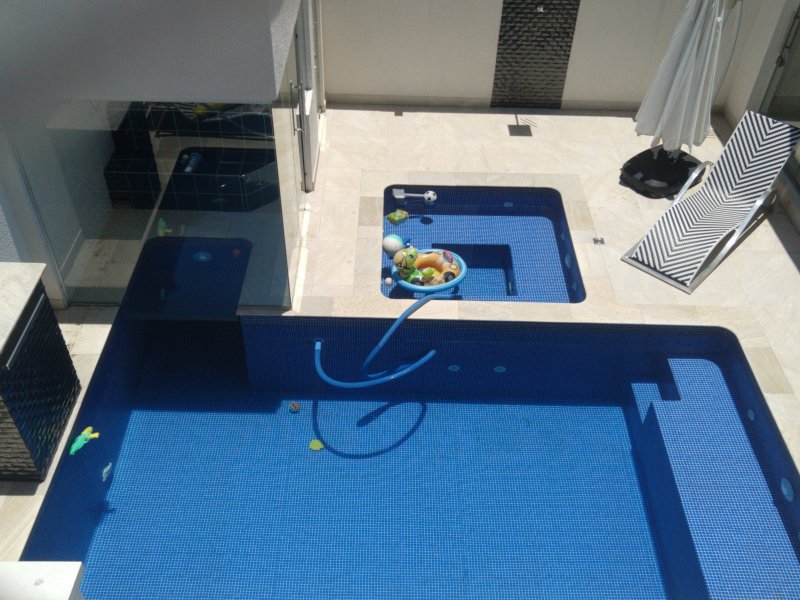 Casa de condomínio à venda Piracangagua com 245m² e 3 quartos por R$ 795.000 - 1180283059-inbound8250838480617967969.jpg