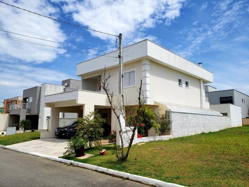 Casa de condomínio à venda Piracangagua com 245m² e 3 quartos por R$ 795.000 - 683808123-inbound8422800508418288088.jpg