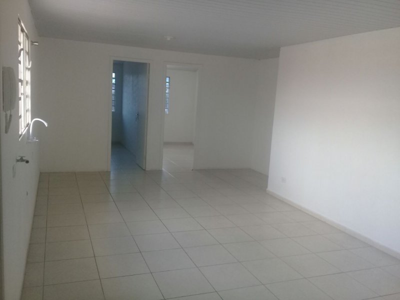 Apartamento para alugar Hauer com 50m² e 4 quartos por R$ 599 - 1563828123-c79b8913-a7d2-4bc2-8878-ad57f0cf639d-1.jpg