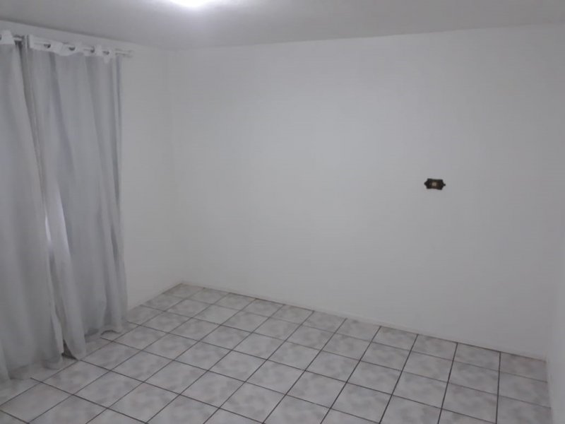 Casa à venda Chico de Paulo com 252m² e 5 quartos por R$ 700.000 - 2075835631-quarto2.jpg