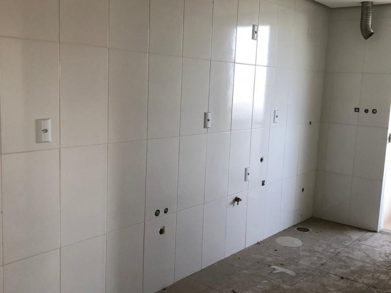 Apartamento à venda Niteróio com 60m² e 2 quartos por R$ 390.000 - 316989829-cozinha.jpeg