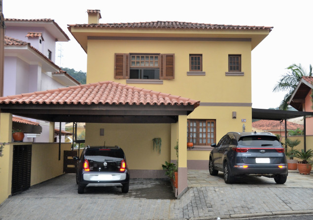 imóvel com 200m²