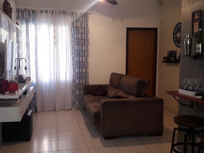 Casa à venda Jardim Siesta com 258m² e 3 quartos por R$ 750.000 - 1247432566-836cd449-a706-4f47-83f6-58450a26a4a1.jpeg