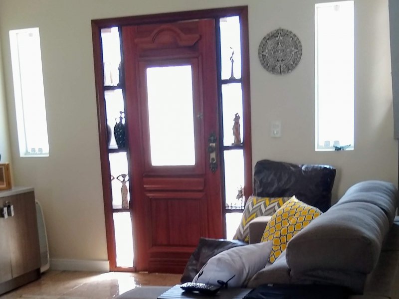 Casa de condomínio à venda Roncáglia com 230m² e 3 quartos por R$ 850.000 - 335560851-img-20200504-1235226042.jpg