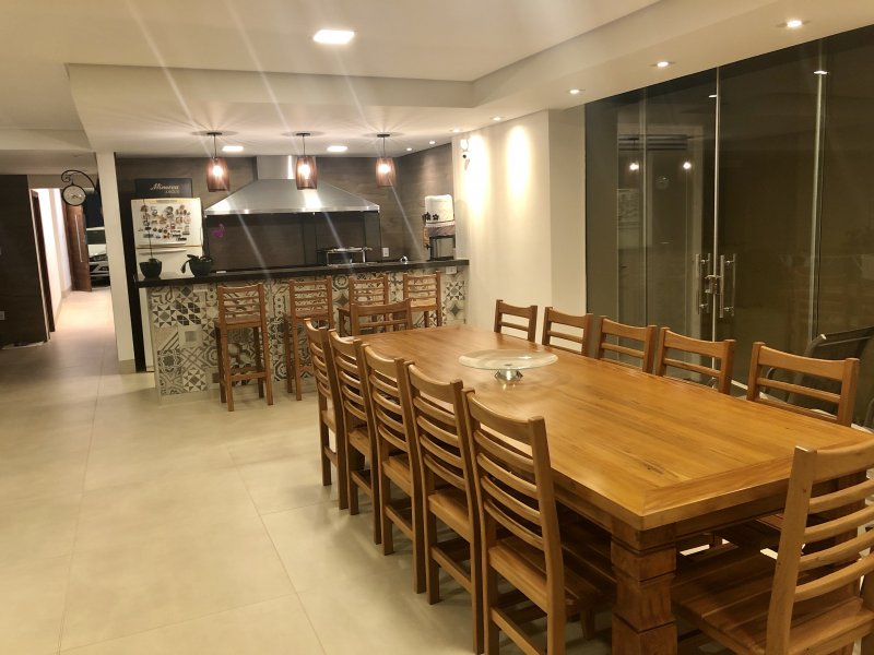 Casa à venda Centro com 450m² e 4 quartos por R$ 1.500.000 - 17601499-a2c09ba5-4ed7-4d07-b32c-a81ea7f0da61-1-201-a.jpeg