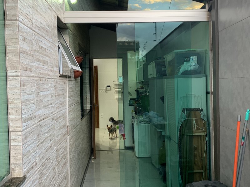 Casa à venda Lúcio de Abreu com 110m² e 3 quartos por R$ 550.000 - 507085849-524124cf-be5b-42d4-a0a0-d91b5722fb9d.jpeg