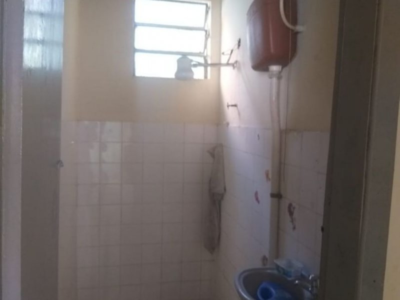 Casa à venda Realengo com 90m² e 2 quartos por R$ 200.000 - 1953584879-44bde459-296f-4a12-9e5a-184c054b706c.jpg