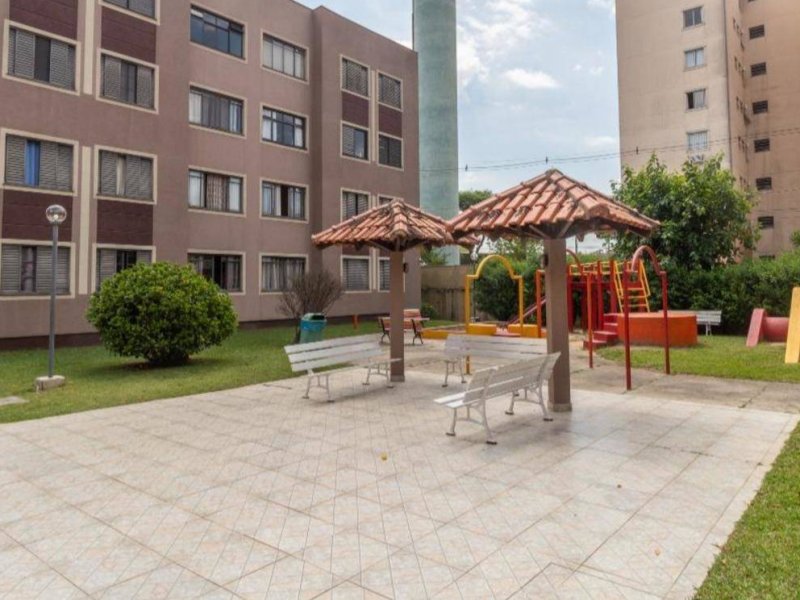 imóvel com 57m² - Pinheirinho - Curitiba