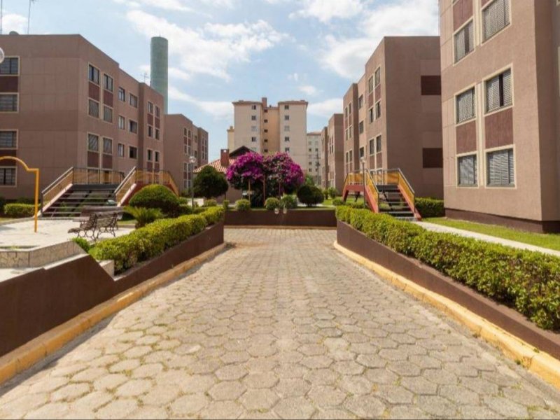 imóvel com 57m² - Pinheirinho - Curitiba