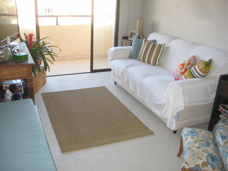 Apartamento à venda Jardim Enseada com 100m² e 3 quartos por R$ 270.000 - 646887508-sala-guaruja.JPG