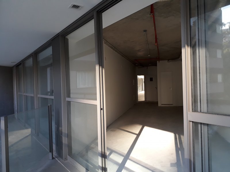 Comercial à venda Valongo com 111m² e 1 quarto por R$ 330.000 - 910961837-foto-sacada-valongo-1.jpg