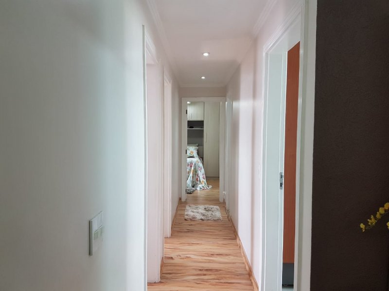 Apartamento à venda Vila Nova Savoia com 200m² e 3 quartos por R$ 800.000 - 2114063172-corredor-quartos.jpg