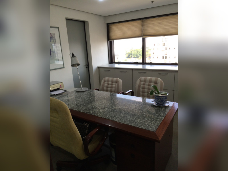 Comercial para alugar Indianópolis com 30m² e 1 quarto por R$ 1.500 - b6c0fe6b-ab92-4d7f-9067-39d69cf75a07.jpeg