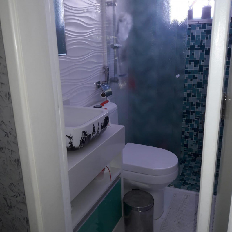 Cobertura à venda Parque Santo Antonio com 120m² e 2 quartos por R$ 450.000 - 1638072785-wc-2a.jpg